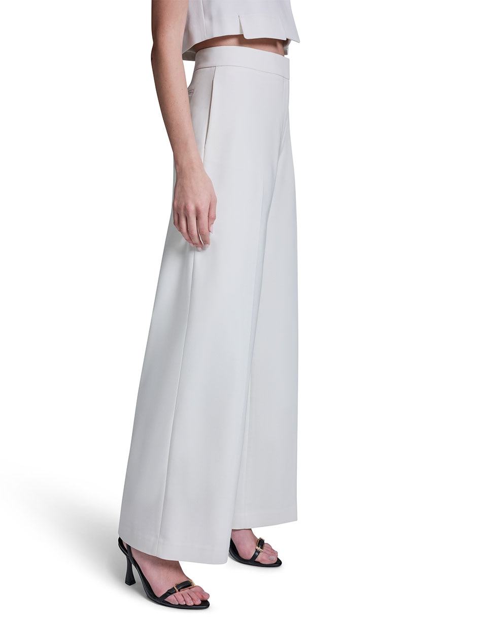 Pantalón amplio para mujer 4