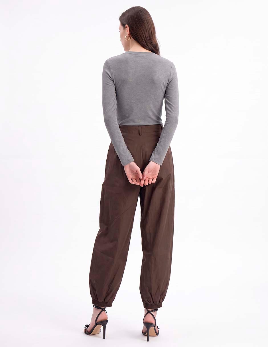 Pantalón amplio para mujer 3