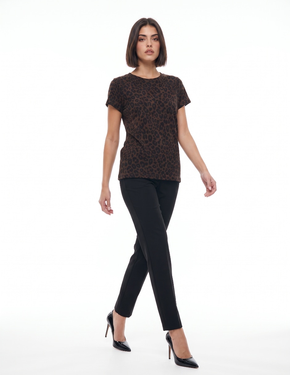 Playera manga corta cuello redondo para mujer 3