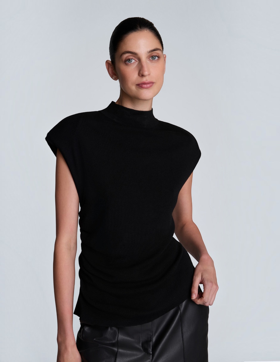 Blusa sin manga para mujer 4