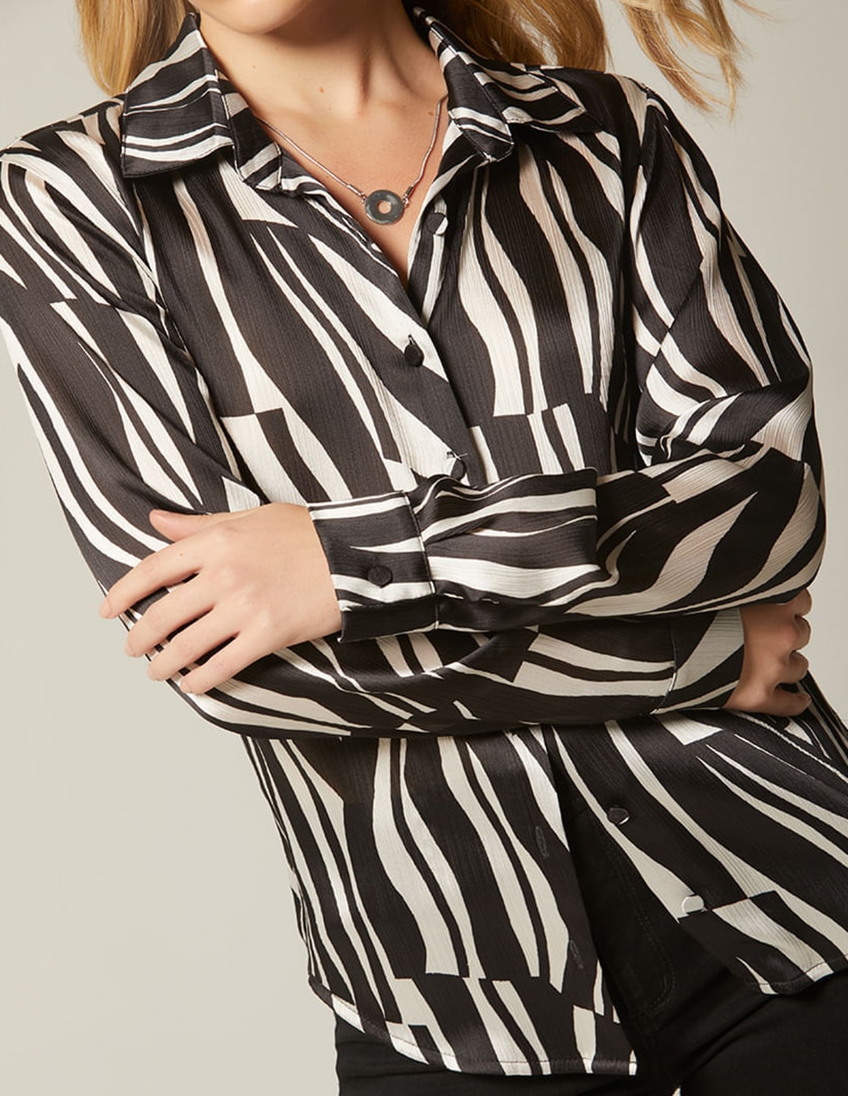 Blusa camisera Animal In Black manga Larga para mujer 3